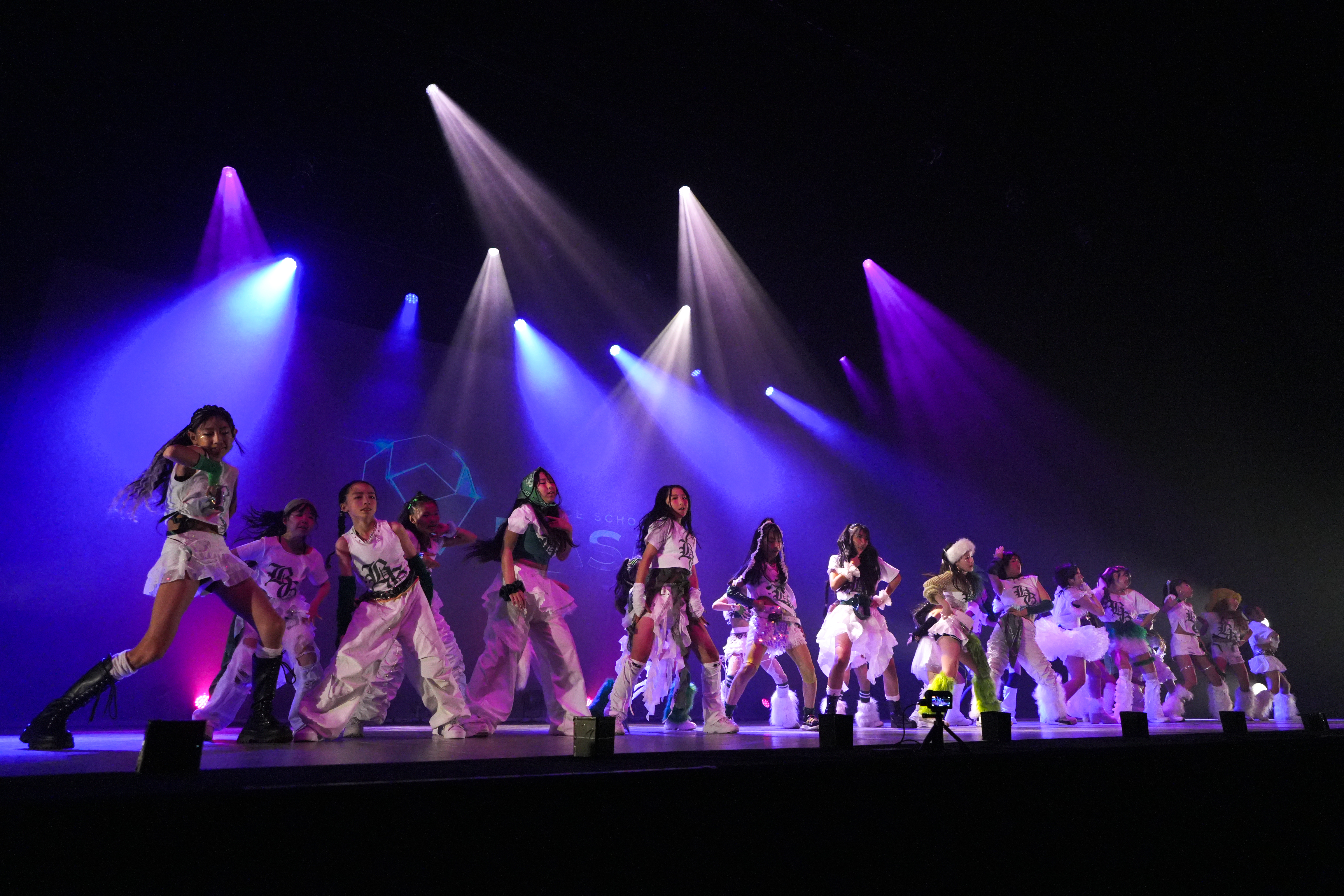 ダンスパフォーマンス